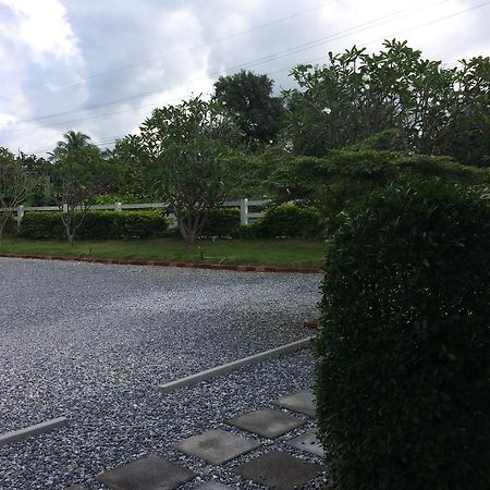 班灿炫民宿 Nong Nam Daeng 外观 照片